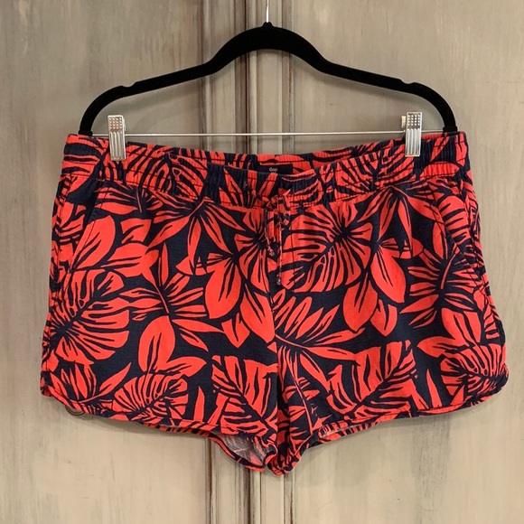GAP Pants - GAP Pull-On Shorts Tropical Summer Sz 14/32